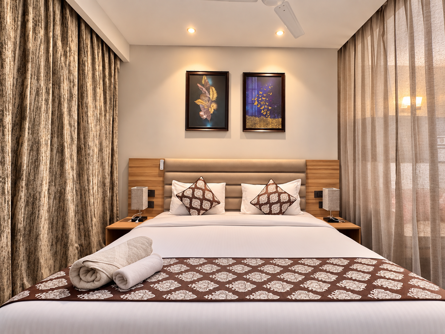 RiverCrest 39 — luxury balcony apartment at Supernova Spira Noida