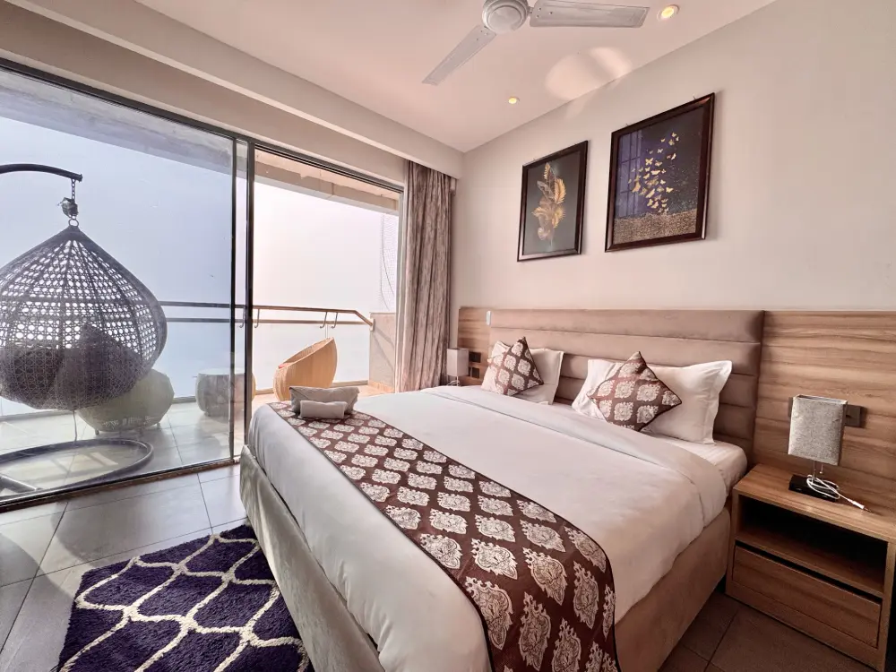 City view private apartment 39th floor Supernova Spira Noida