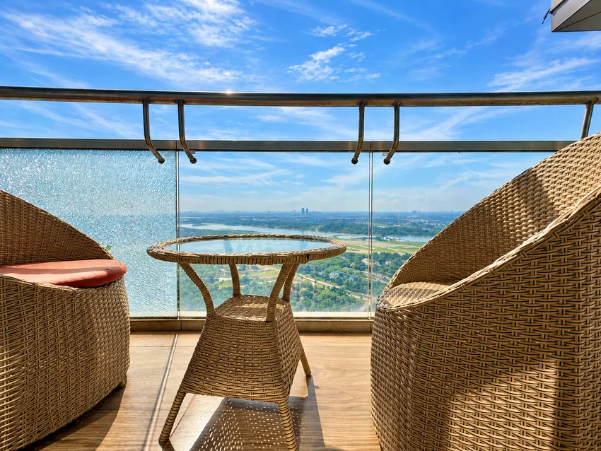 Bedroom · Luxury Suite at RiverBliss 28