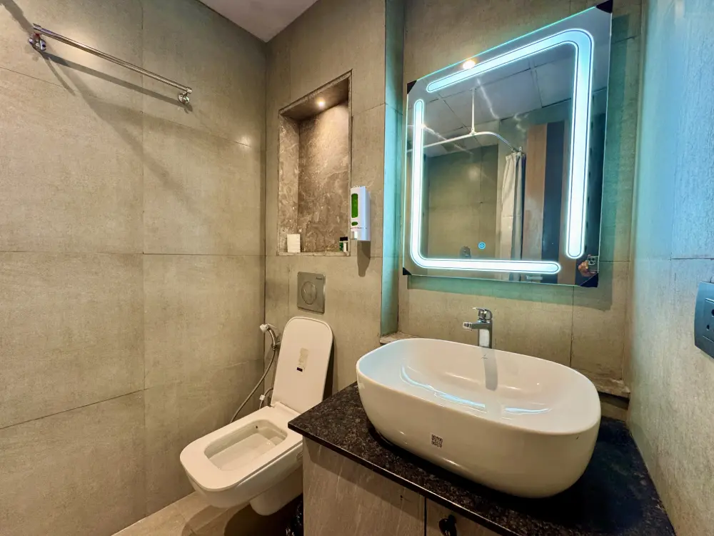 luxury bathroom with bathtub at Panorama 32 Supernova Spira Noida