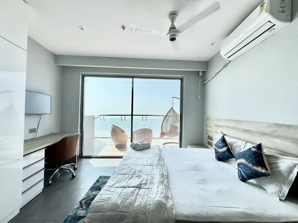 Bed and breakfast style room at Spira Supernova Noida Mulberry Homes